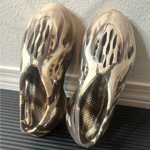 Adidas Yeezy Foam Runners Cream Clay